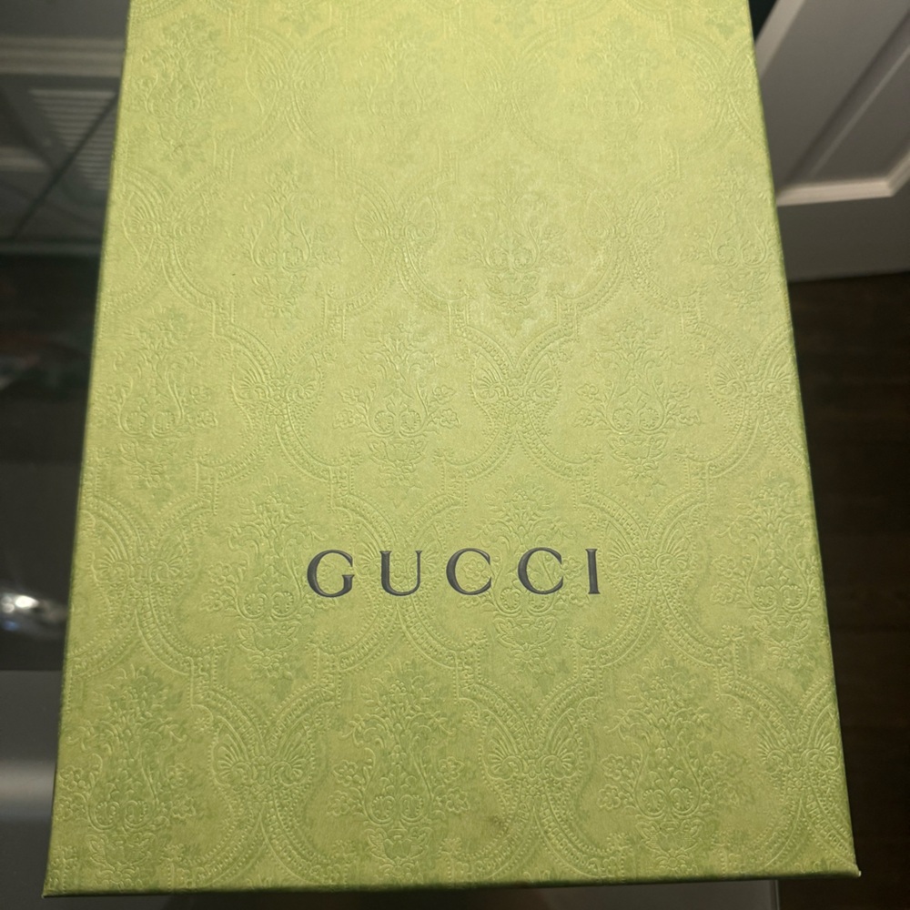 Gucci empty shoe box